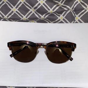 Aviator Style Sunglasses